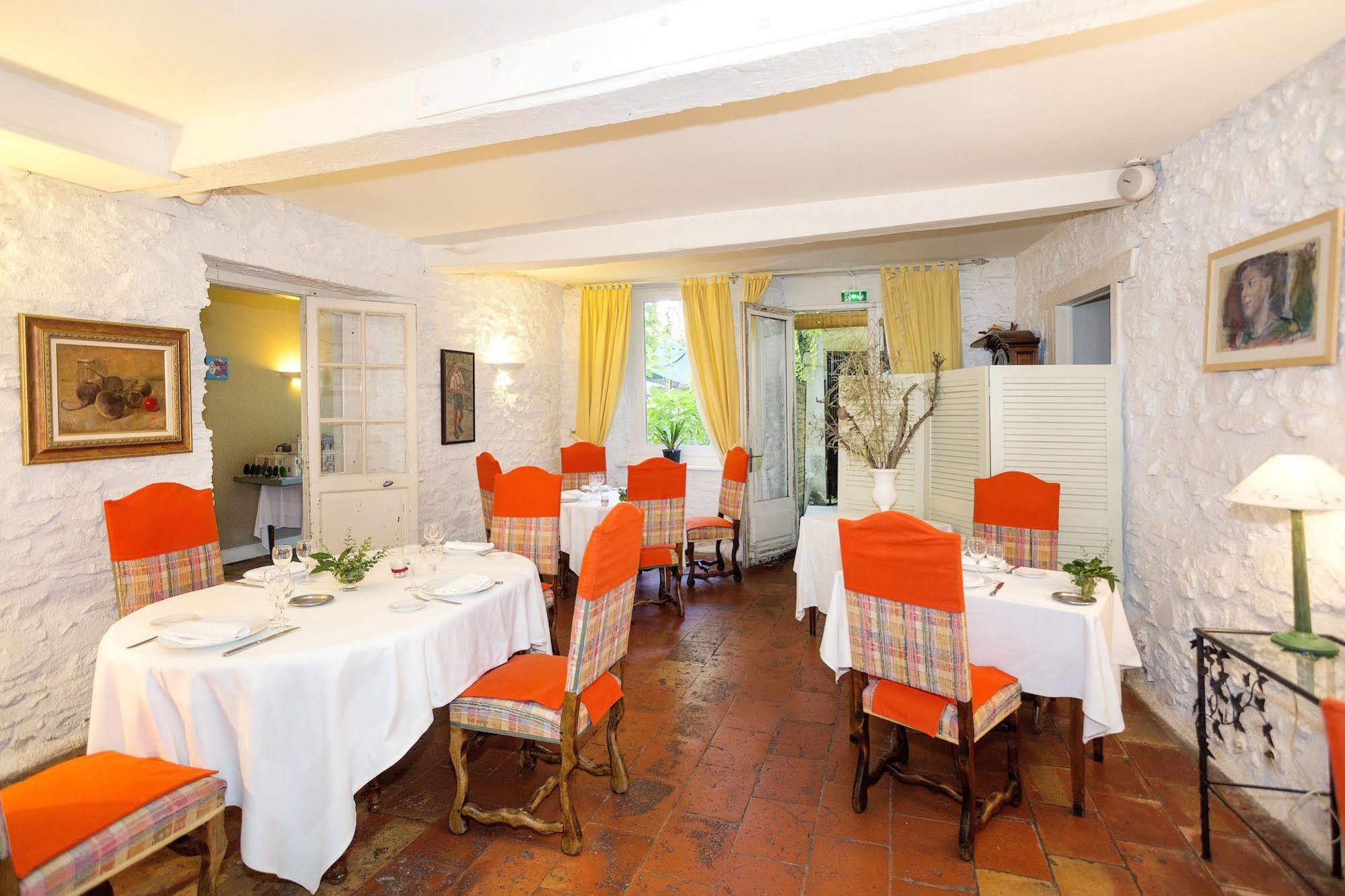 Logis Hotels - Hotel Restaurant Du Midi Revel  Buitenkant foto